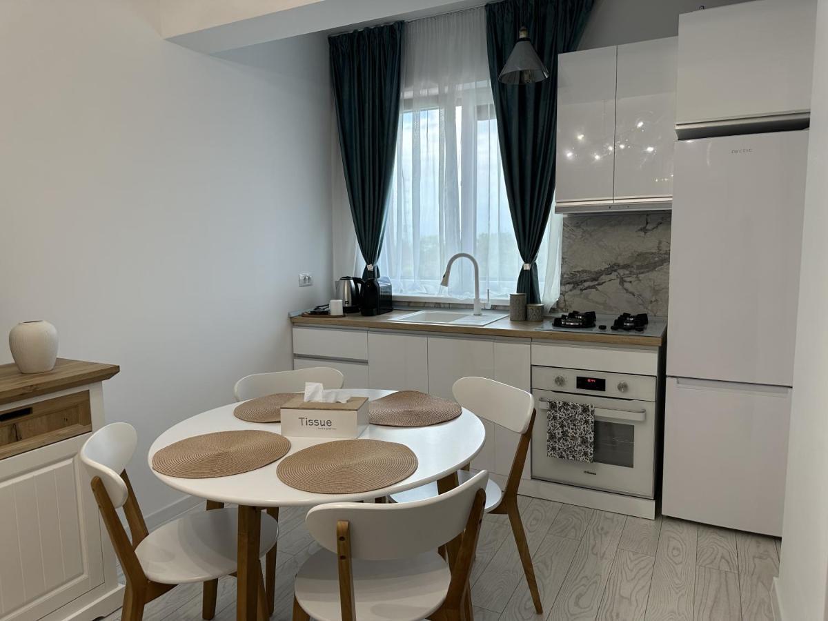Apartament In Suceava, Zamca Apartment Ngoại thất bức ảnh
